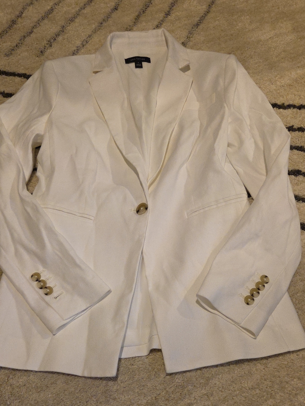 Ann Taylor Cream/White Single-Button Tailored Blazer